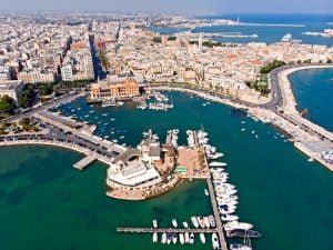 Dove Dormire a Bari: Le Zone Migliori, Più Belle e Comode Dove Alloggiare