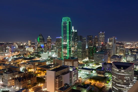Downtown Dallas illuminata di notte
