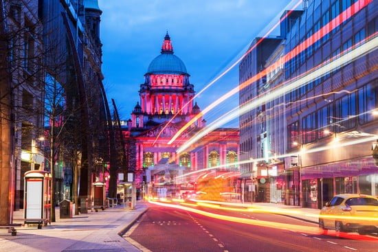 Belfast City Hall, punto di partenza ideale per visitare la città
