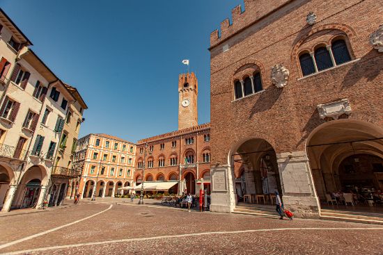 Canali e case nel centro storico di Treviso
