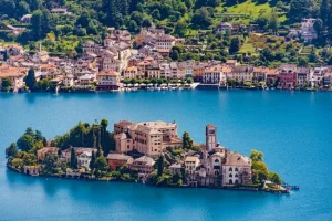 Dove alloggiare sul Lago d’Orta: le zone migliori dove soggiornare, i paesi più comodi e i consigli pratici per una vacanza perfetta