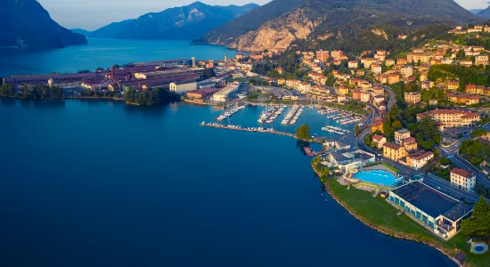 Lovere affacciata sul Lago d’Iseo